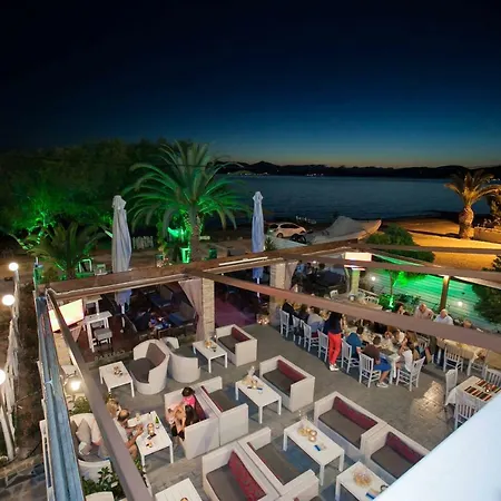θάλασσα Cafe Bar